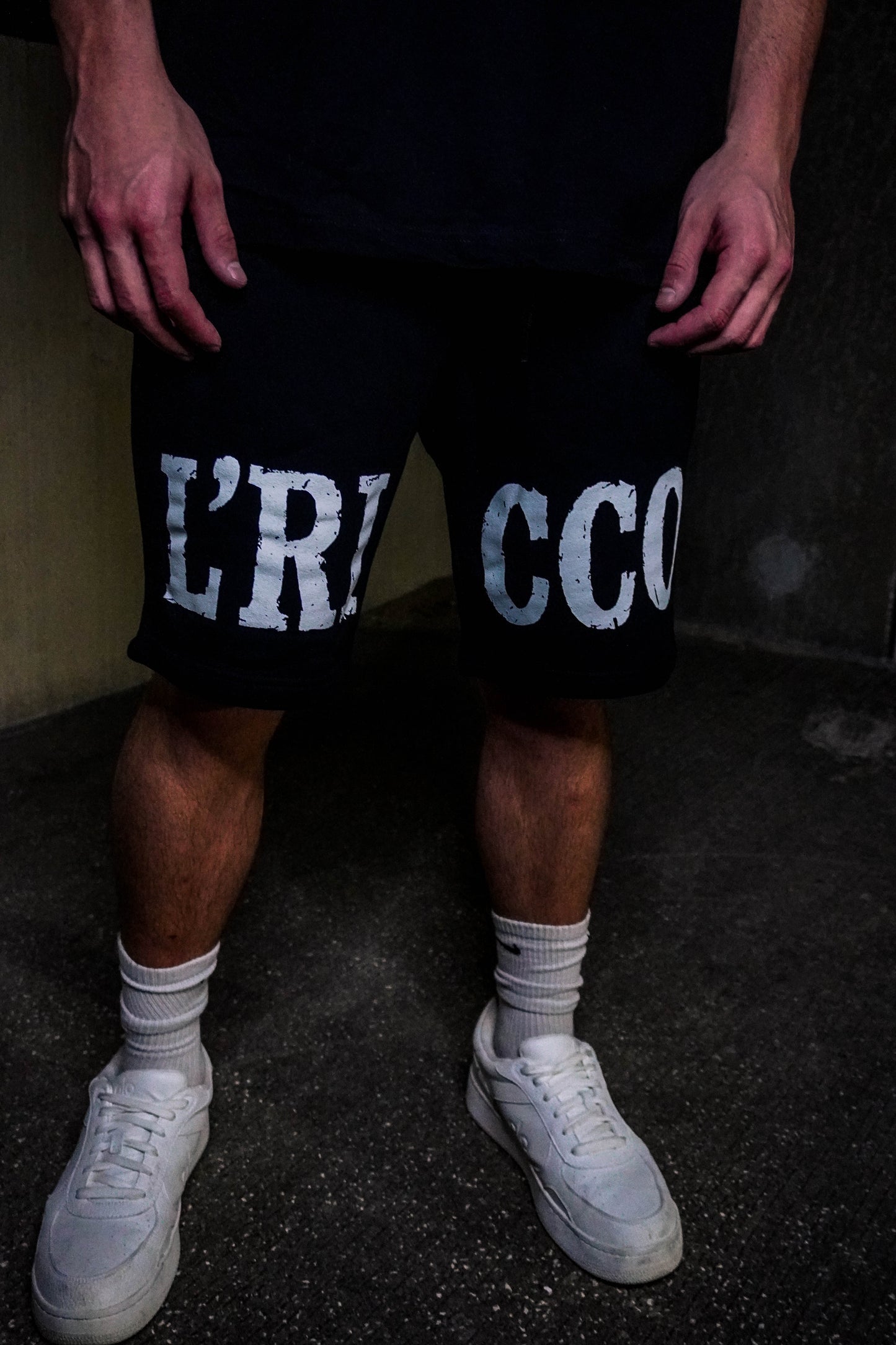 BLACK L’RICCO ESSENTIAL SHORTS